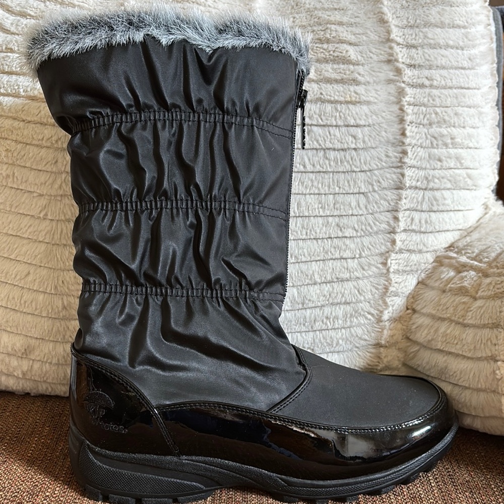 Women's Black Winter Boots